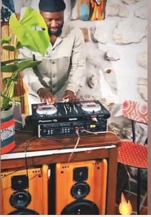 12425_indoor_files_maison-baobab_DJ-drinnen