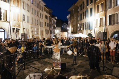 Le First Friday, une fête ayant lieu tous les premiers vendredis du mois en vieille ville de Bienne