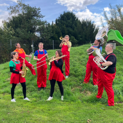 12542_latzhose-brass_huegel
